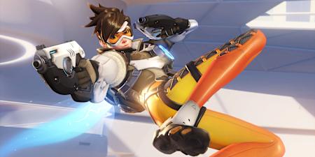 Tracer macht sich siegessicher zum Angriff bereit