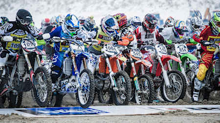 Le départ de l'Enduropale du Touquet 2012