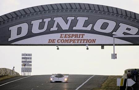 El Puente Dunlop, lugar emblemático de Le Mans, WEC.