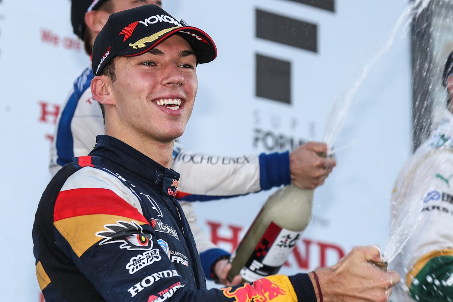 Super Formula Gasly 2nd in Sugo, closes on lead
