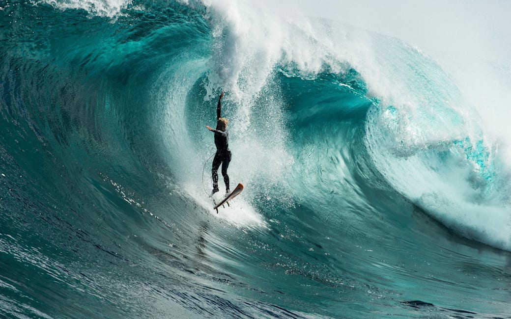 Red Bull Cape Fear Shipstern Bluff Big Wave Surfing