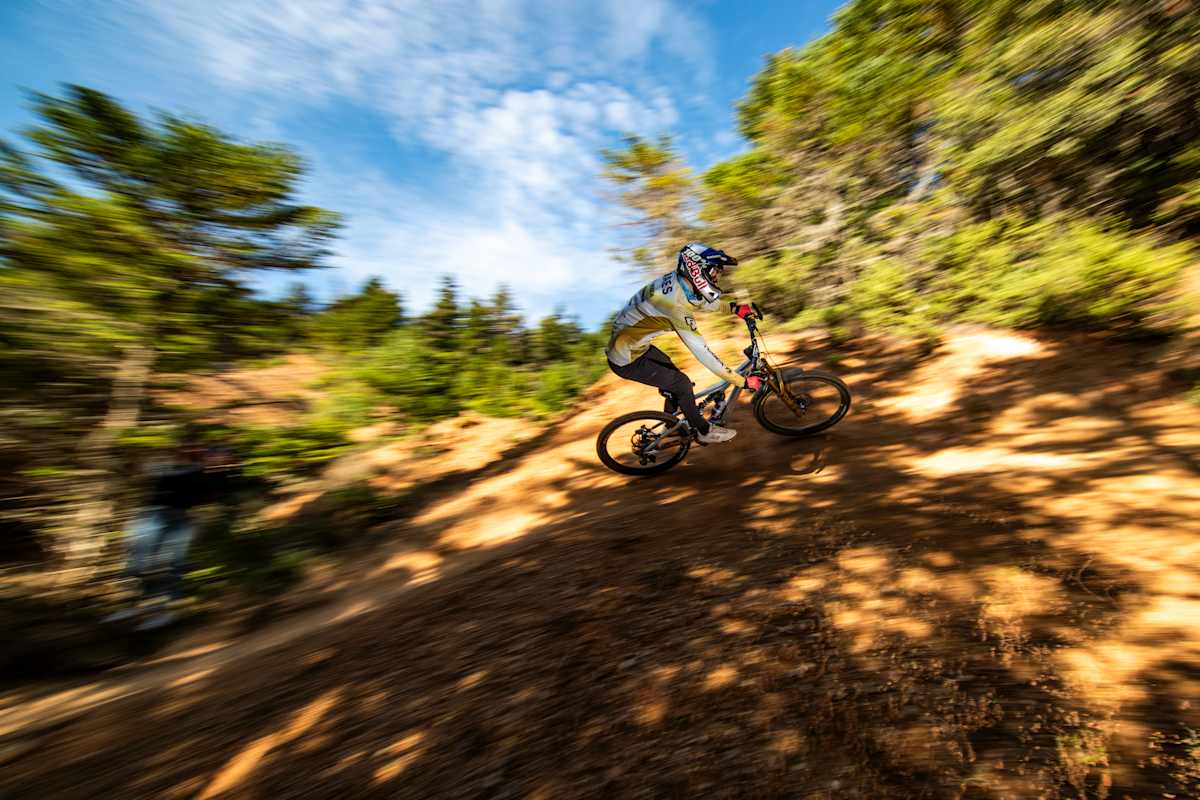 Ο Martin Maes κατά τη διάρκεια του Helmos Enduro