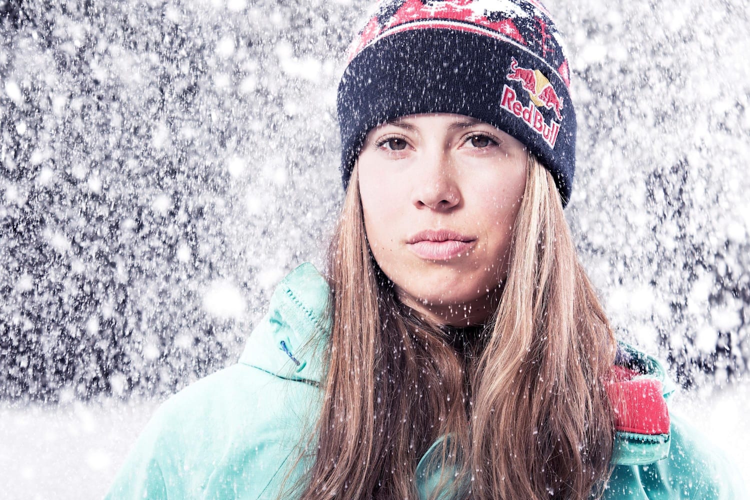 Eva SamkovÃ¡ - Snowboard Cross - Red Bull