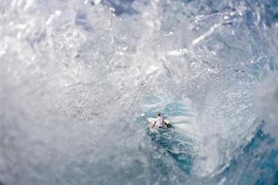 Mick Fanning Tahiti Teahupo'o window.
