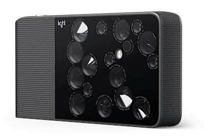 La Light Camera Co cuenta con 16 ópticas, 16 sensores y 11 espejos, todo ello con un tamaño ligeramente superior al de un móvil.