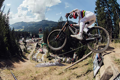 Greg Minnaar rides at Lenzerheide 2021.