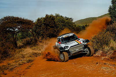 Guillaume de Mévius actúa durante la etapa prólogo del Rally Safari de Sudáfrica el 19 de mayo de 2025 en Sun City, Sudáfrica.