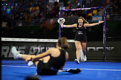 Aranzazu Osoro Ulrich celebrates a dramatic point with Martina Calvo during the 2025 Buenos Aires Premier Padel P1 quarter-finals.