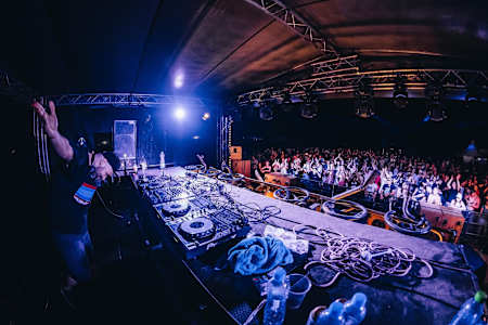 Let It Roll z druhý strany