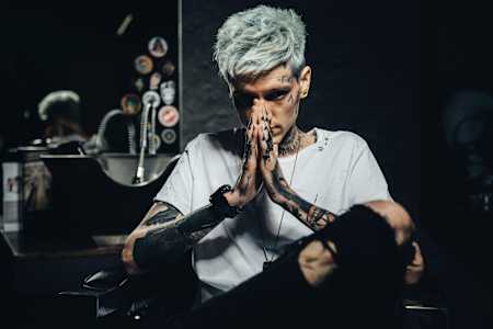 S Jakubem jsme se sešli v Barbershopu & Tattoo salonu Charakter