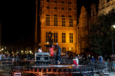 Tancerze na planie klipu promującego Red Bull BC One World Final 2021 w Gdańsku