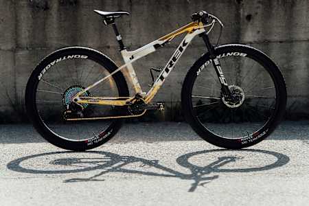 Jolanda Neff's World Champs bike 2021.