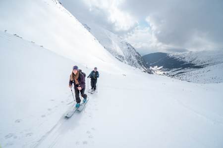 Zuzička Stromková a Maťo Dolník smerujú do Smutného sedla