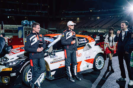 Vincent Landais with Sébastien Ogier at Rally Japan 2023.