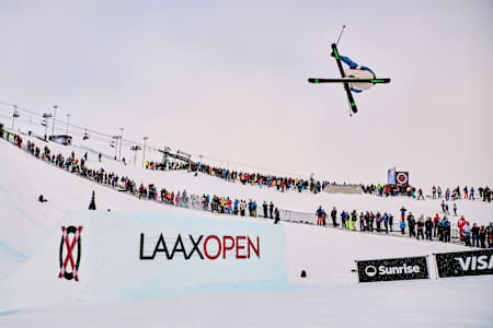 Andri Ragettli bei den Freeski Slopestyle Finals der Laax Open 2023