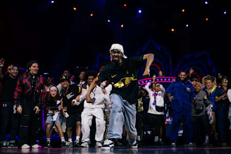 Rubix beim Red Bull Dance Your Style 2024 Weltfinale in Mumbai, Indien.