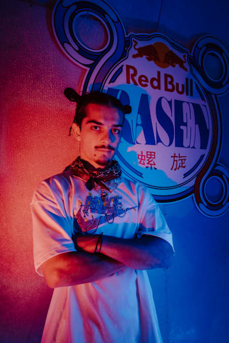 Le rappeur Makizar pour SPINNER.