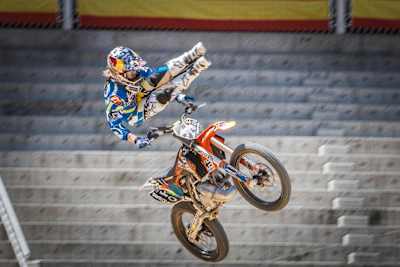 Levi Sherwood Turntable