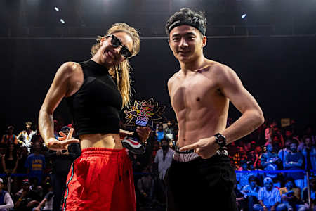 Winner shot of Jilou and Harrien.