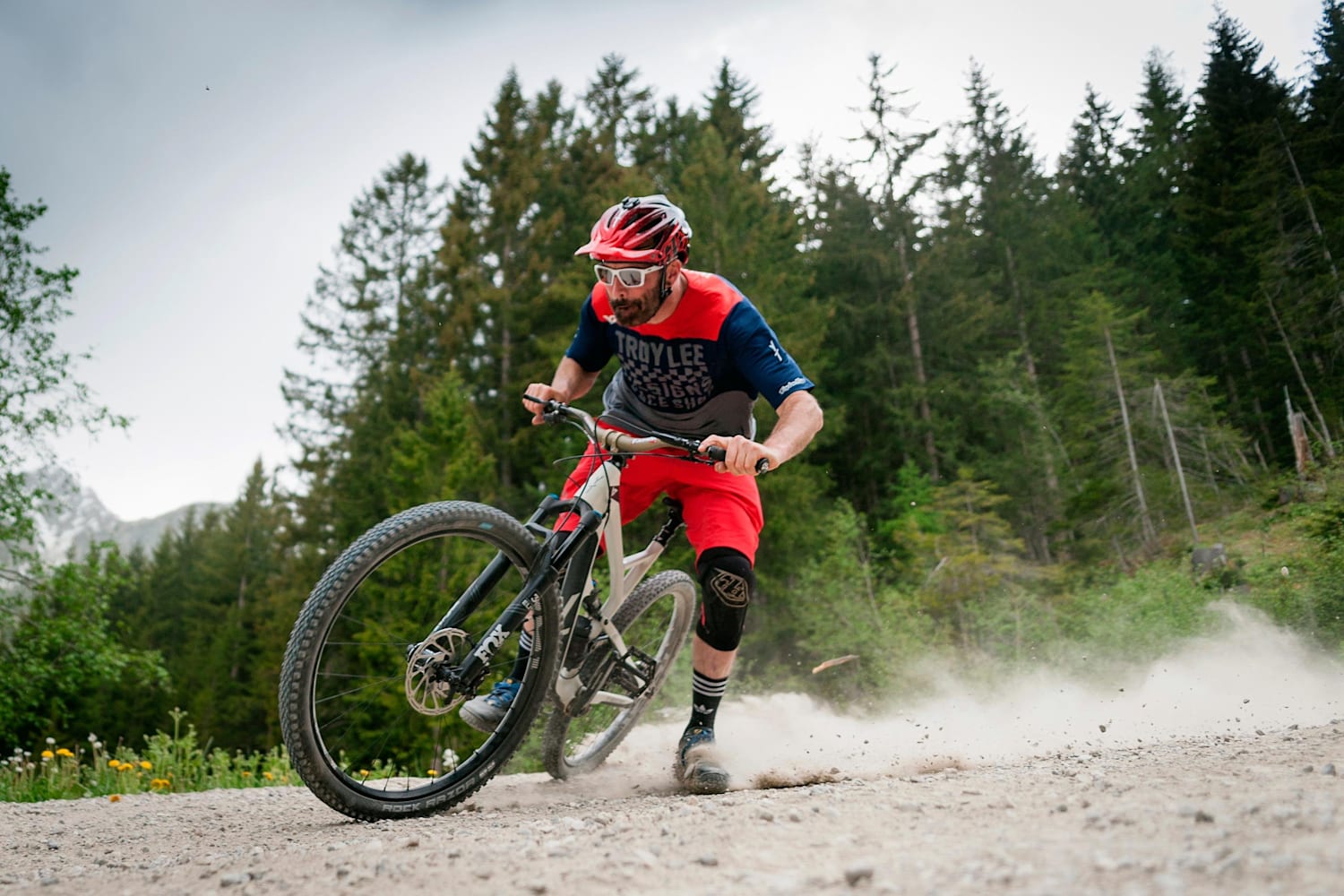 MTB: Rob Warner y Tom Oehler te enseñan a derrapar