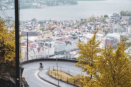 Kristan Blummenfelt performs during training in Bergen, Norway on May 18, 2022.