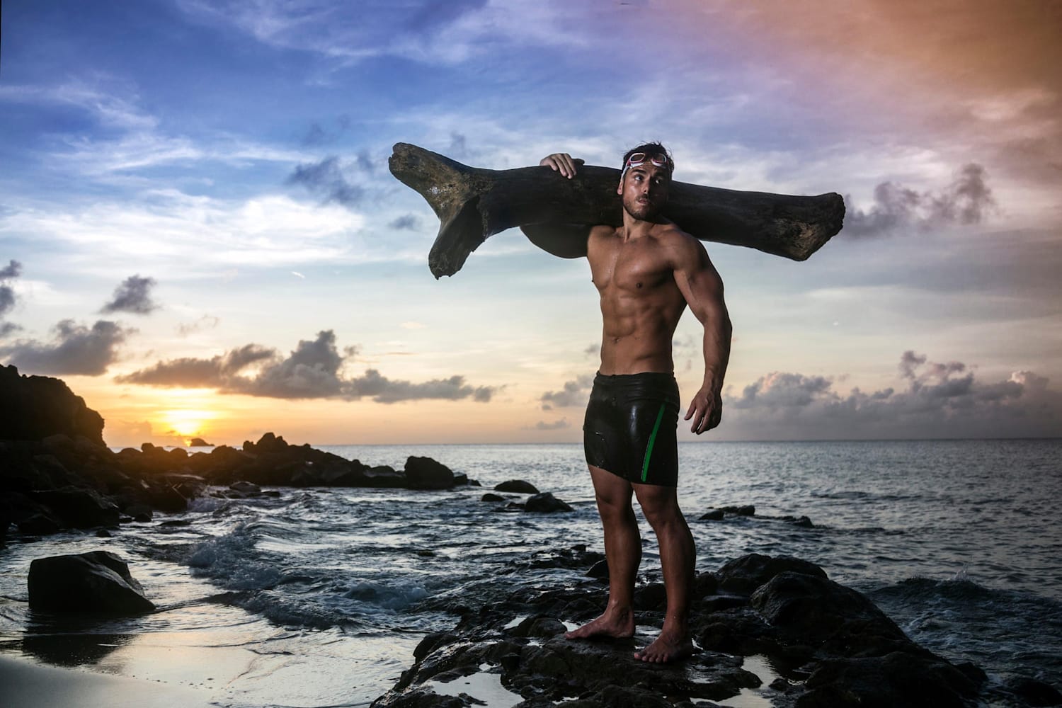Ross Edgley Strongman Swimming With A 45kg Log Video