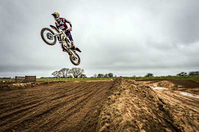 Come iniziare a correre nel motocross