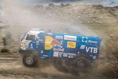 Anton Shibalov (RUS) del Team KAMAZ-Master durante la sexta etapa del Rally Dakar 2018.