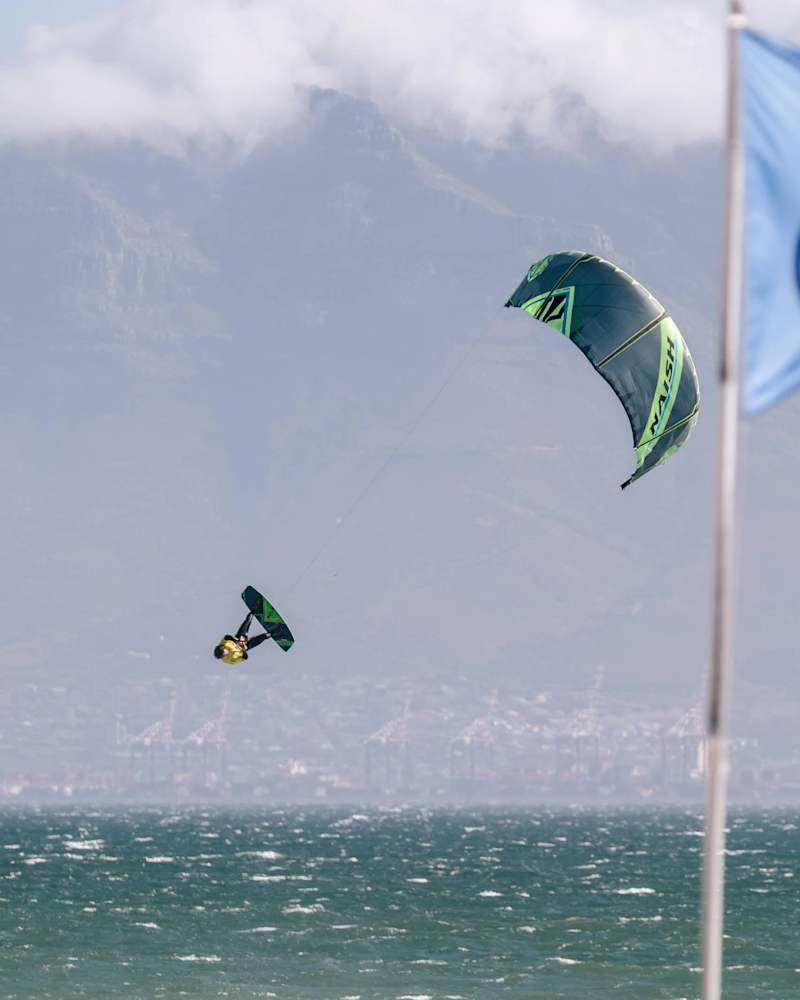 2016.05.20 | 世界最高のスノーカイトレースをGIFでチェック