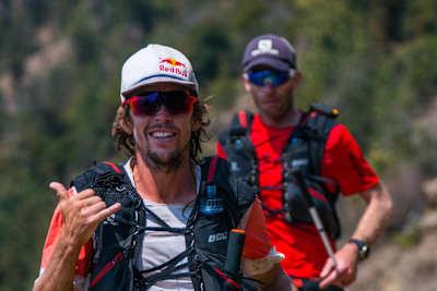 Ryan Sandes y Syno Griesel durante su intento en el Great Himalaya Trail.