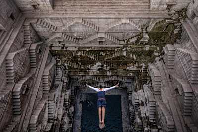 Orlando Duque cliff dives into the Toorji step well in Jodhpur