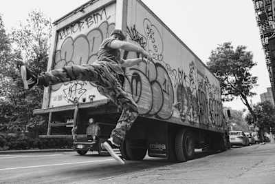 Ynot posa para un retrato en el Red Bull BC One Cypher New York en el 40º aniversario de Rock Steady Crew en Nueva York, NY, Estados Unidos, el 29 de julio de 2017. 