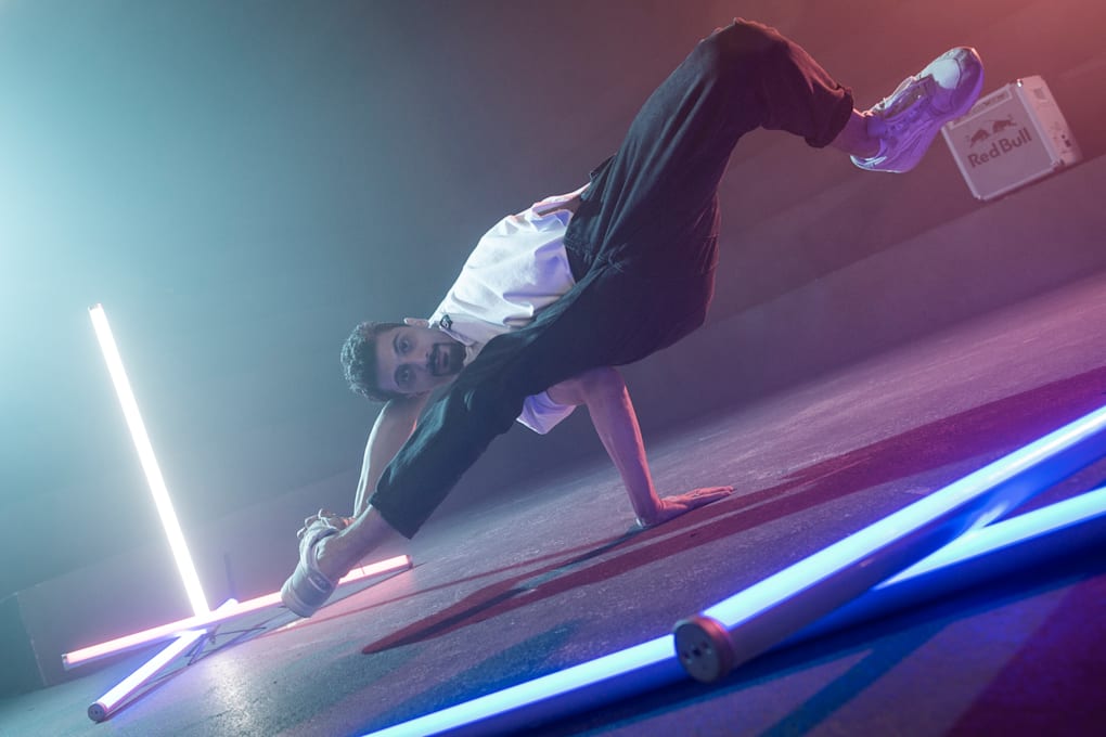 Arma posa para um retrato no Red Bull BC One Battle-X em Moscou, Rússia, em 5 de novembro de 2020.