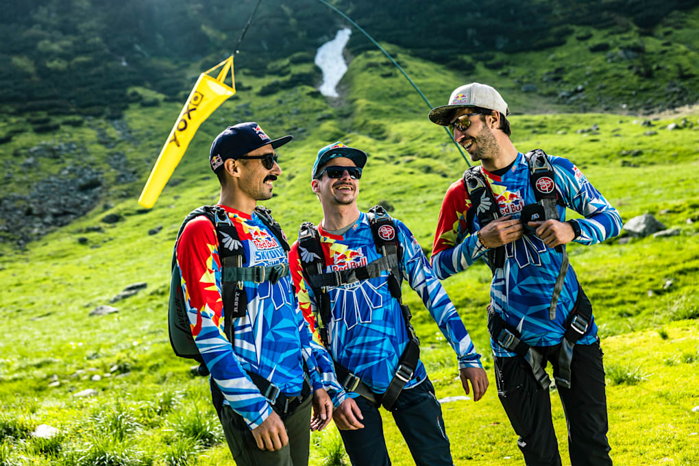 primul zbor cu wingsuit-ul deasupra transfăgărășanului
