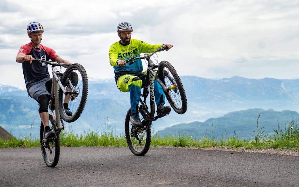wheelie handlebars