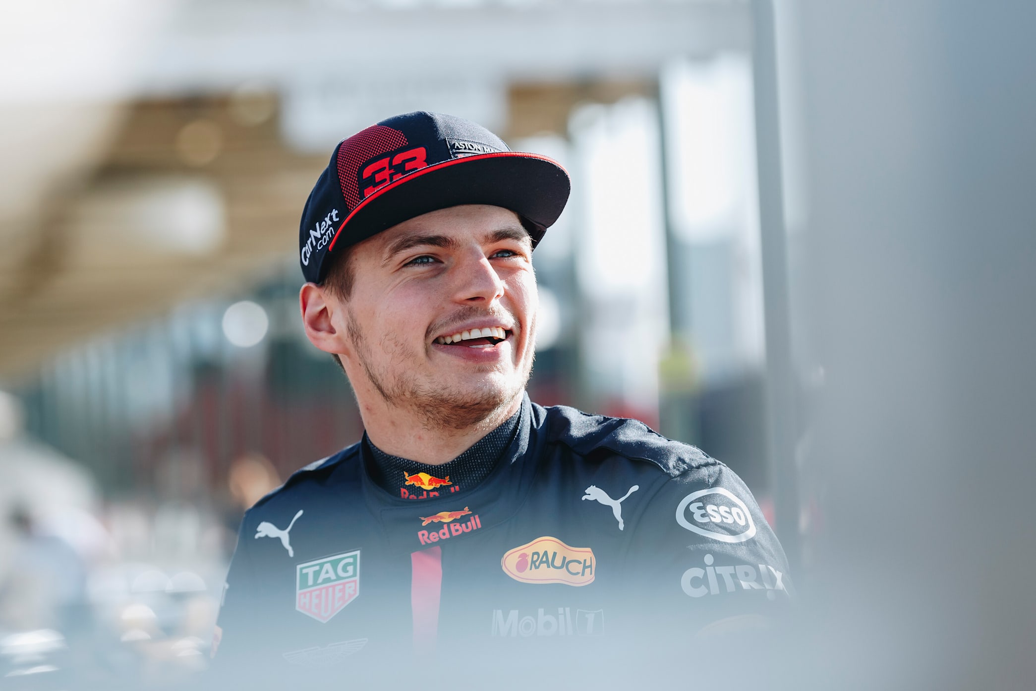 Max Verstappen: Erster Sieg im ersten Rennen für Red Bull Racing