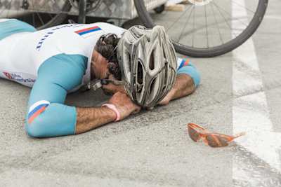 Zum Heulen: verzweifelter Rennradfahrer.