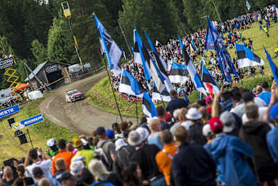 Meeke had a difficult rally with a lack of pace Kris Meeke (GBR), Paul Nagle (IRL) perform during the FIA World Rally Championship 2017 in Jyvaskyla, Finland on July 29, 2017