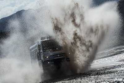 Eduard Nikolaev (RUS) del Team KAMAZ-Master durante la duodécima etapa del Rally Dakar 2018 entre Chilecito y San Juan, Argentina.