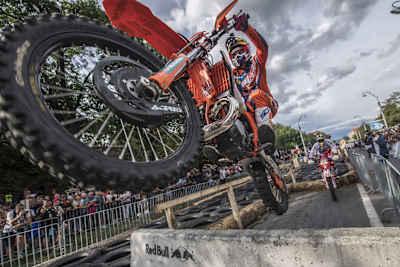 La carrera en Rumanía es muy espectacular.
