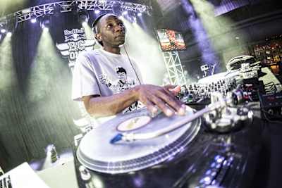 Skeme Richards on the ones and twos at the US national finals of Red Bull BC One.