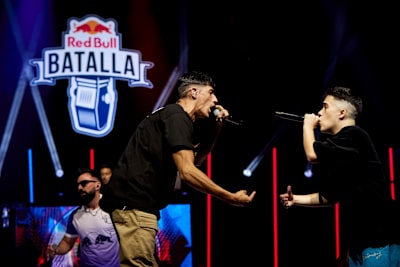 Gazir se enfrenta a Tirpa en Semifinales de la Red Bull Batalla España 2021 en el WiZink Center de Madrid