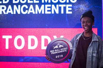WinniT celebra vitória no primeiro Red Bull FrancaMente