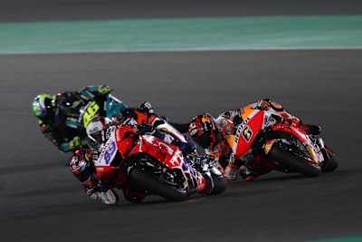 Jorge Martin leads Stefan Bradl during the MotoGP of Qatar on March 28, 2021.