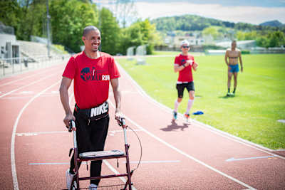 David Mzee beim Wings for Life World Run 2021 in der  Schweiz.