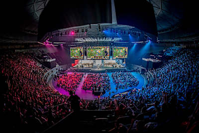 L'arène des Worlds de League of Legends accueille des milliers de spectateurs venus assister aux affrontements entre les meilleures équipes du monde.
