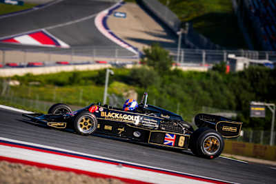 Lotus 77