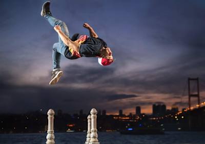 Pavel Petkuns performs against the Istanbul skyline in 2014.
