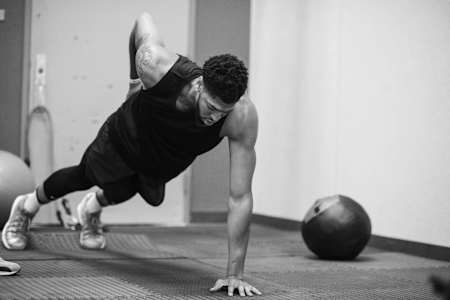 Kraft ist die Basis - auch für Basketballer Anthony Davis.