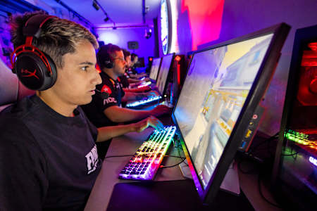 A photo of CS:GO player André "⁠drop⁠" Abreu.